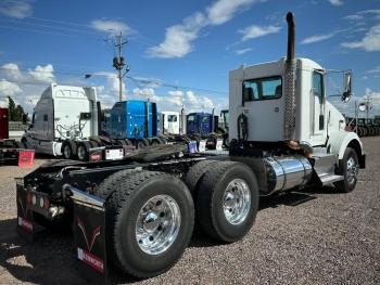 Tractocamión Kenworth T800 2013