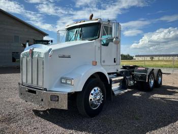 Tractocamión Kenworth T800 2013