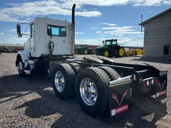 Tractocamión Kenworth T800 2013