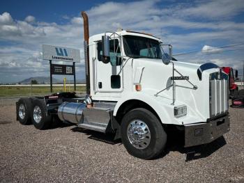 Tractocamión Kenworth T800 2013