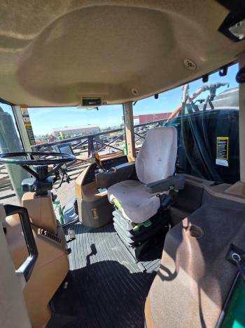 Fumigadora John Deere 4730