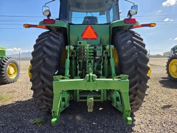 TRACTOR JOHN DEERE 8120