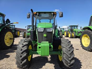 TRACTOR JOHN DEERE 6135E