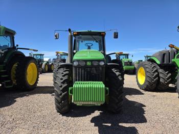 TRACTOR JOHN DEERE 8330