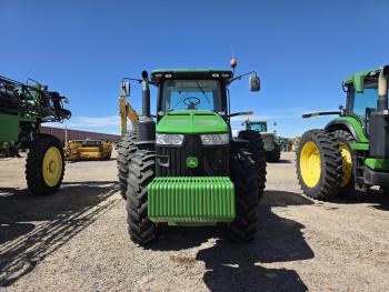 TRACTOR JOHN DEERE 8260R