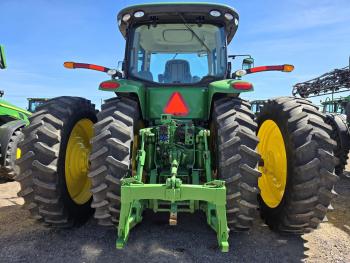 TRACTOR JOHN DEERE 8260R