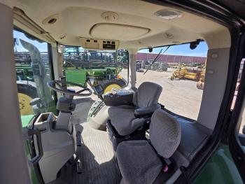 TRACTOR JOHN DEERE 8260R