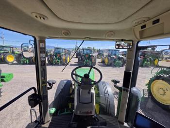 TRACTOR JOHN DEERE 8260R