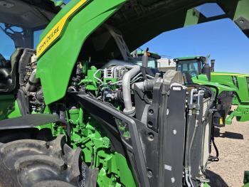 TRACTOR JOHN DEERE 8R230